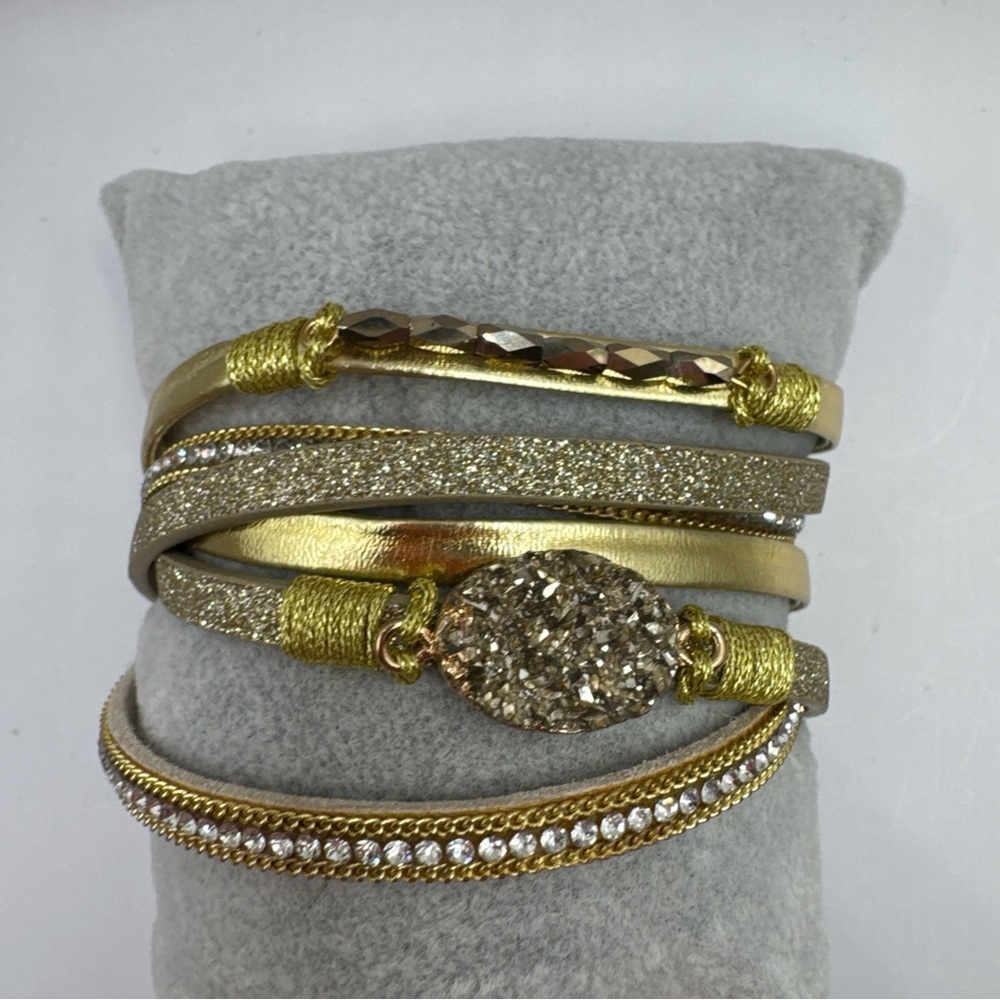 Ryze Elegant Gold and Silver Women's Bracelet